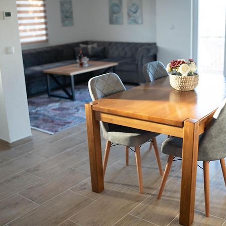 Apartmani Elegance Tuzla Exteriér fotografie