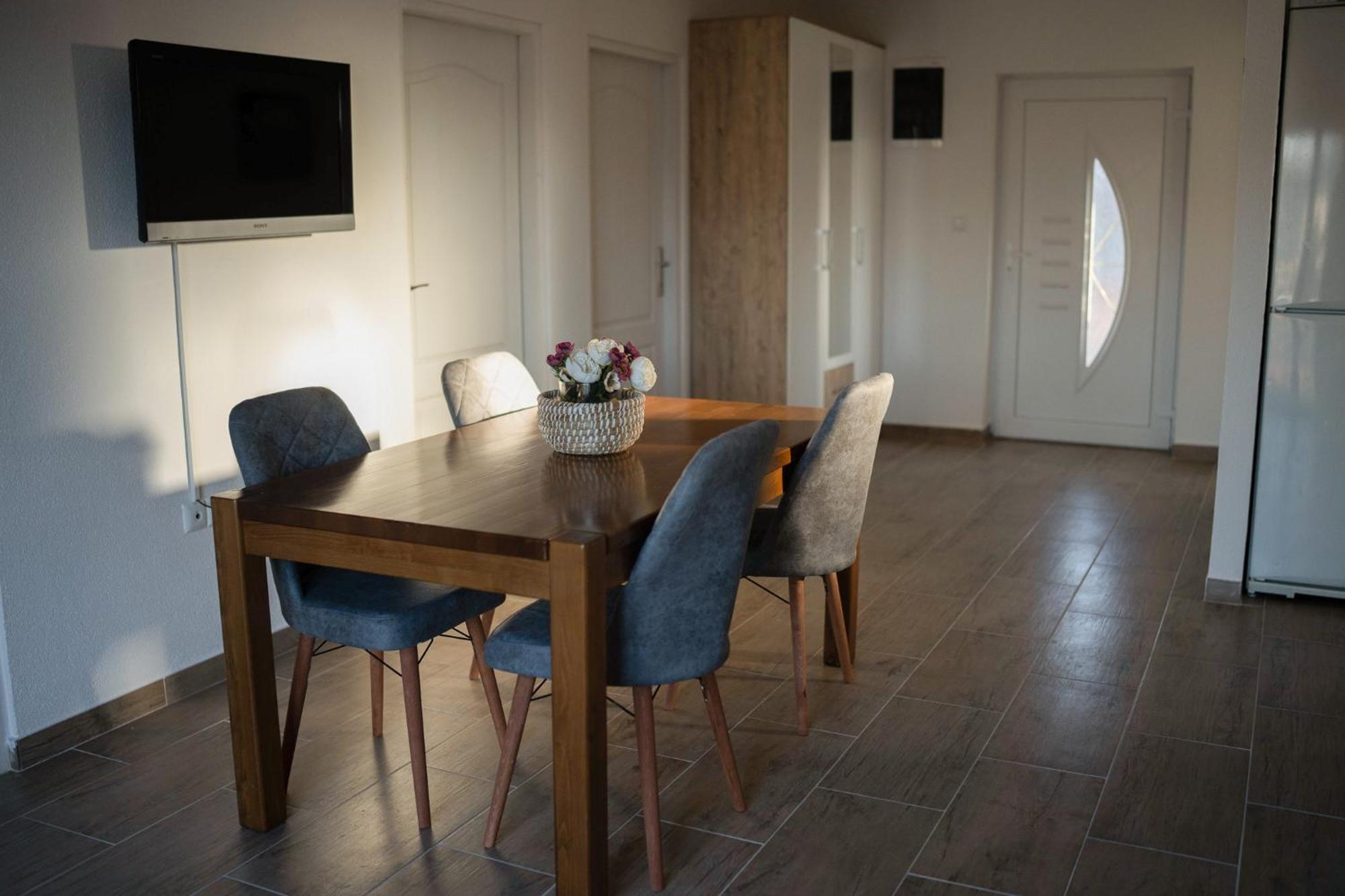 Apartmani Elegance Tuzla Exteriér fotografie