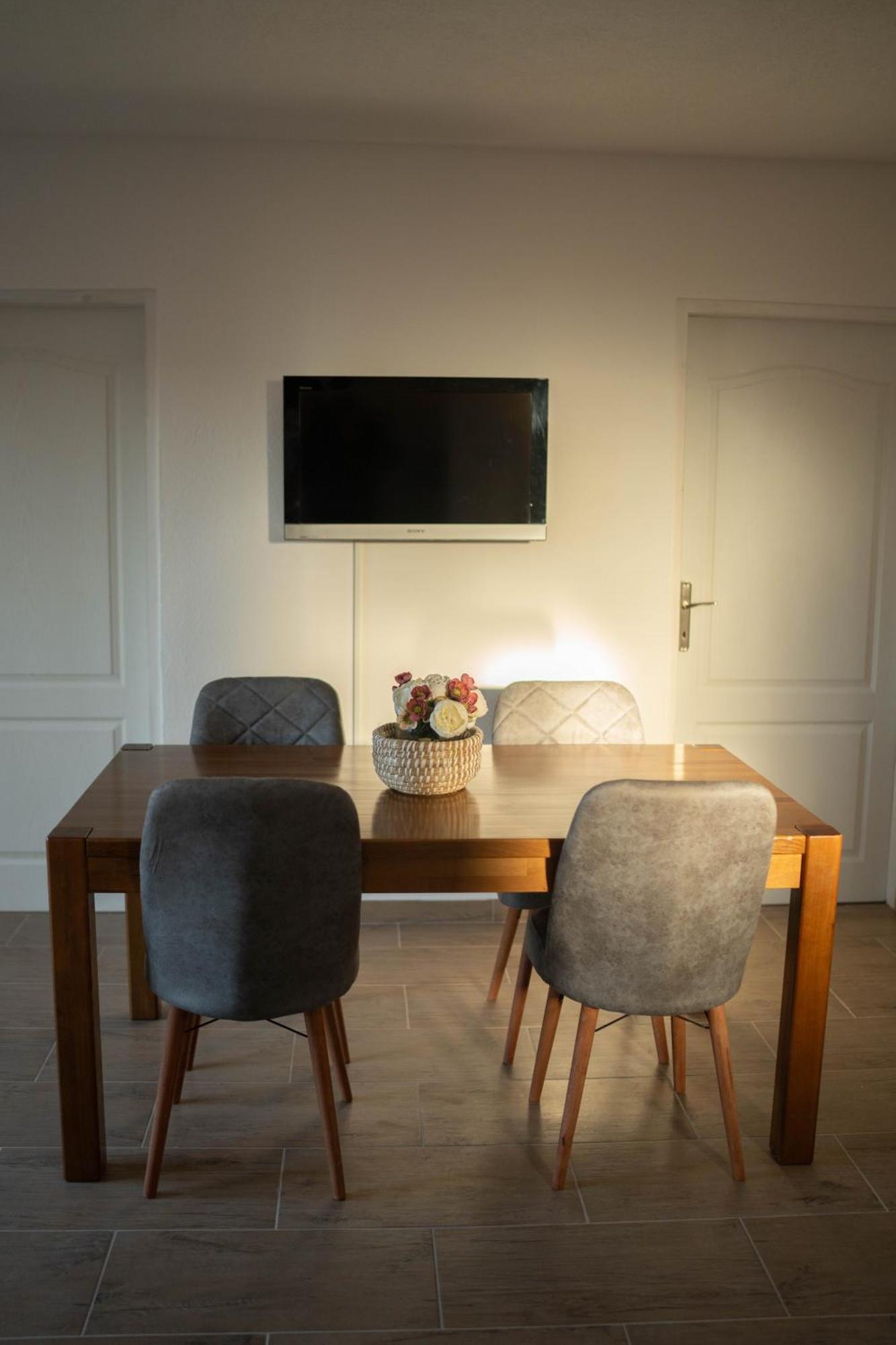 Apartmani Elegance Tuzla Exteriér fotografie